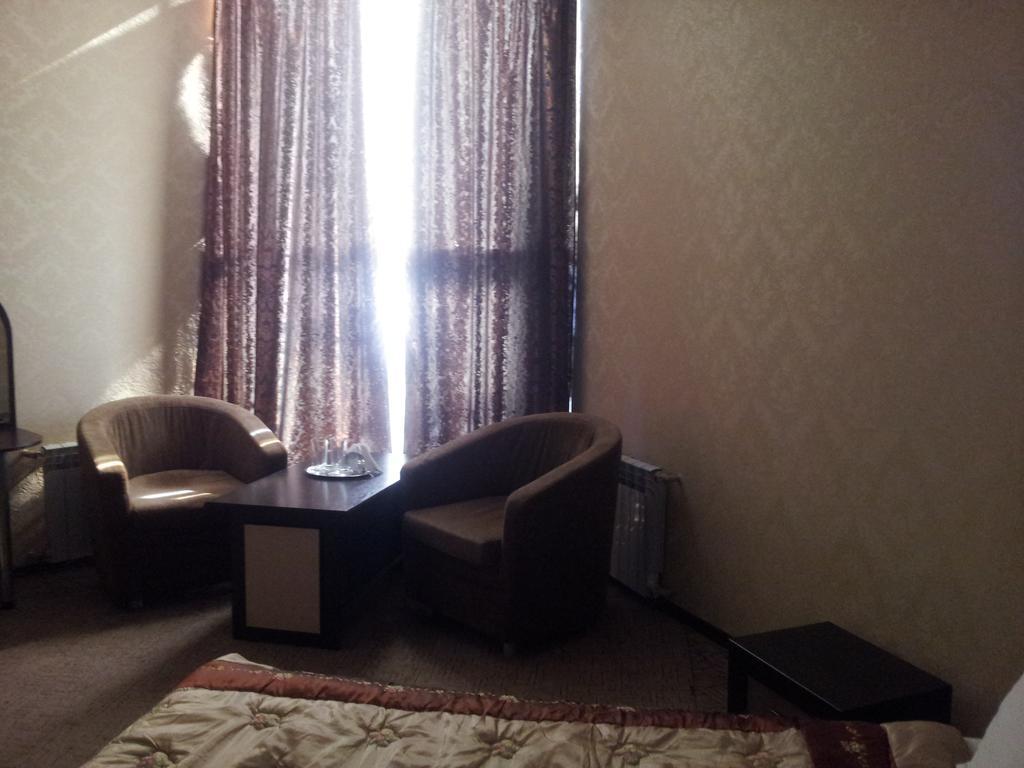 Noy Hotel Харков Стая снимка