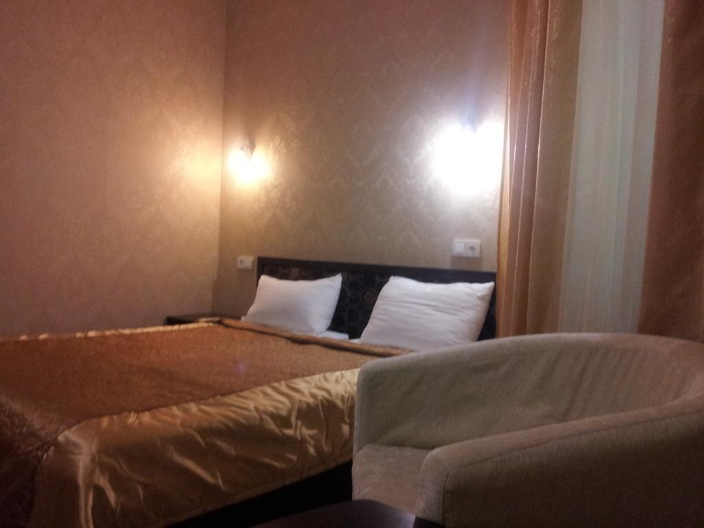 Noy Hotel Харков Стая снимка