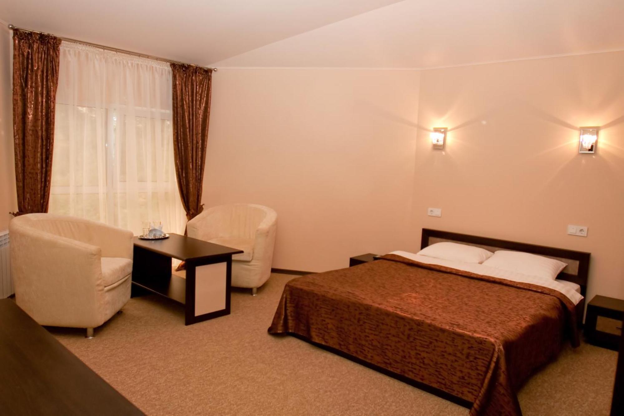 Noy Hotel Харков Екстериор снимка