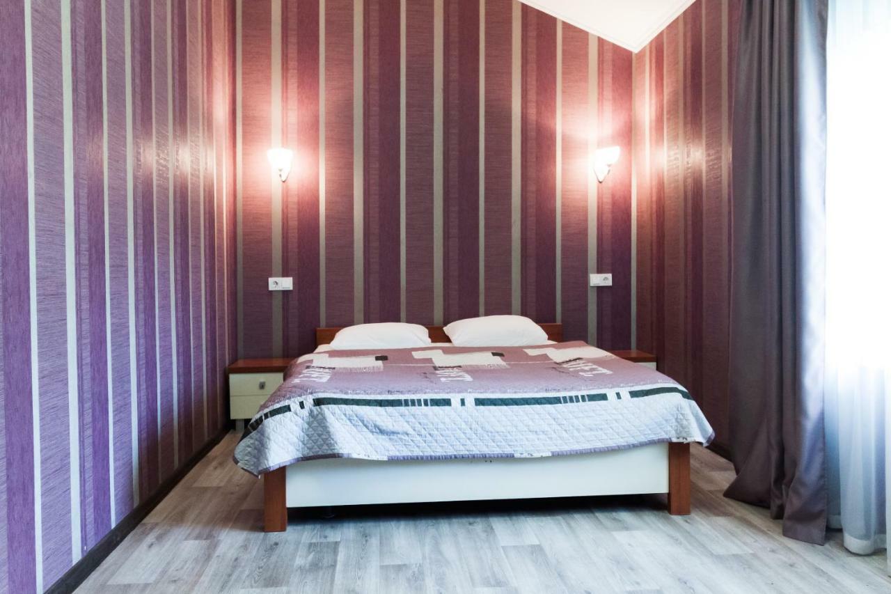 Noy Hotel Харков Екстериор снимка