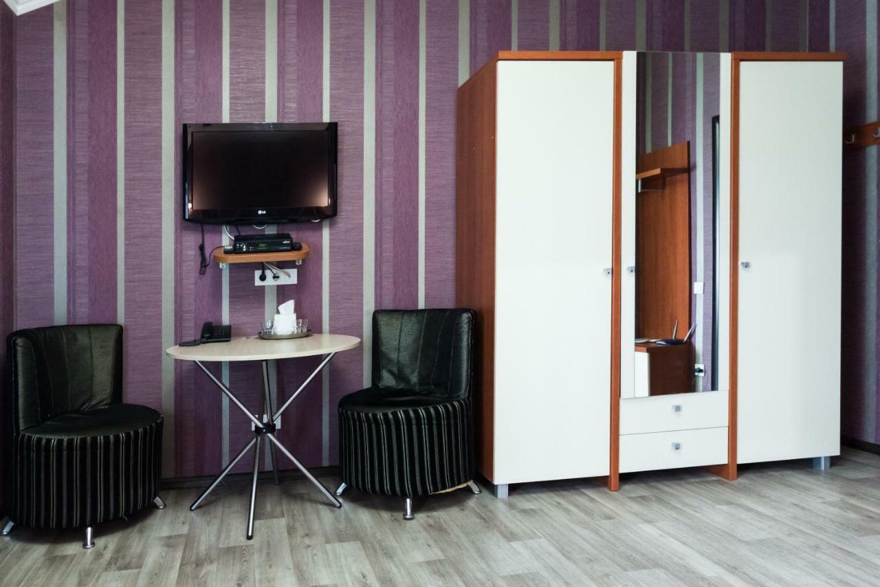 Noy Hotel Харков Екстериор снимка