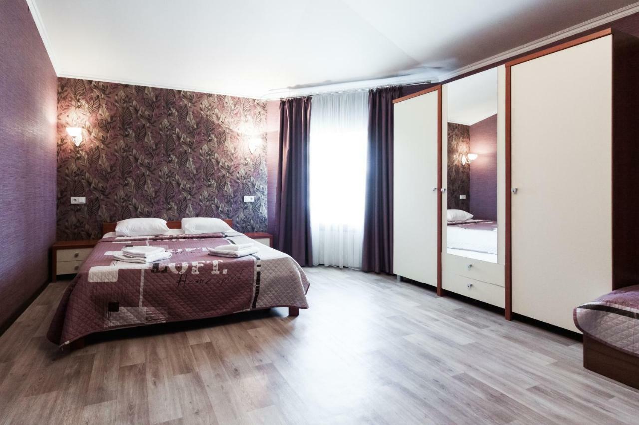Noy Hotel Харков Екстериор снимка