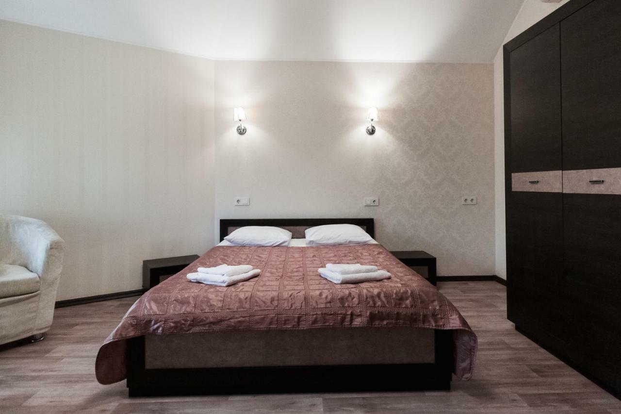 Noy Hotel Харков Екстериор снимка