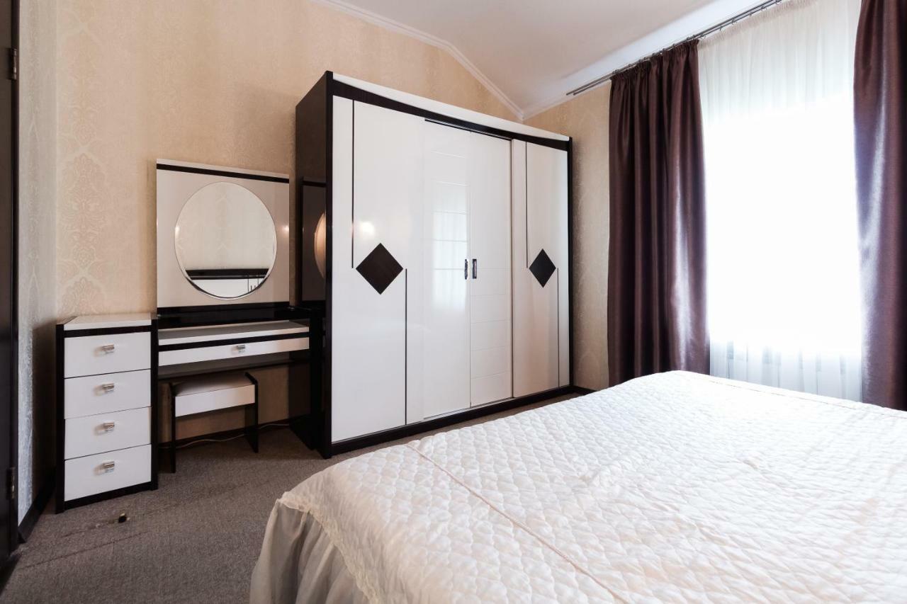 Noy Hotel Харков Екстериор снимка